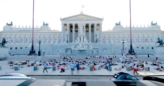 © WHO CARES | Amour Fou Vienna